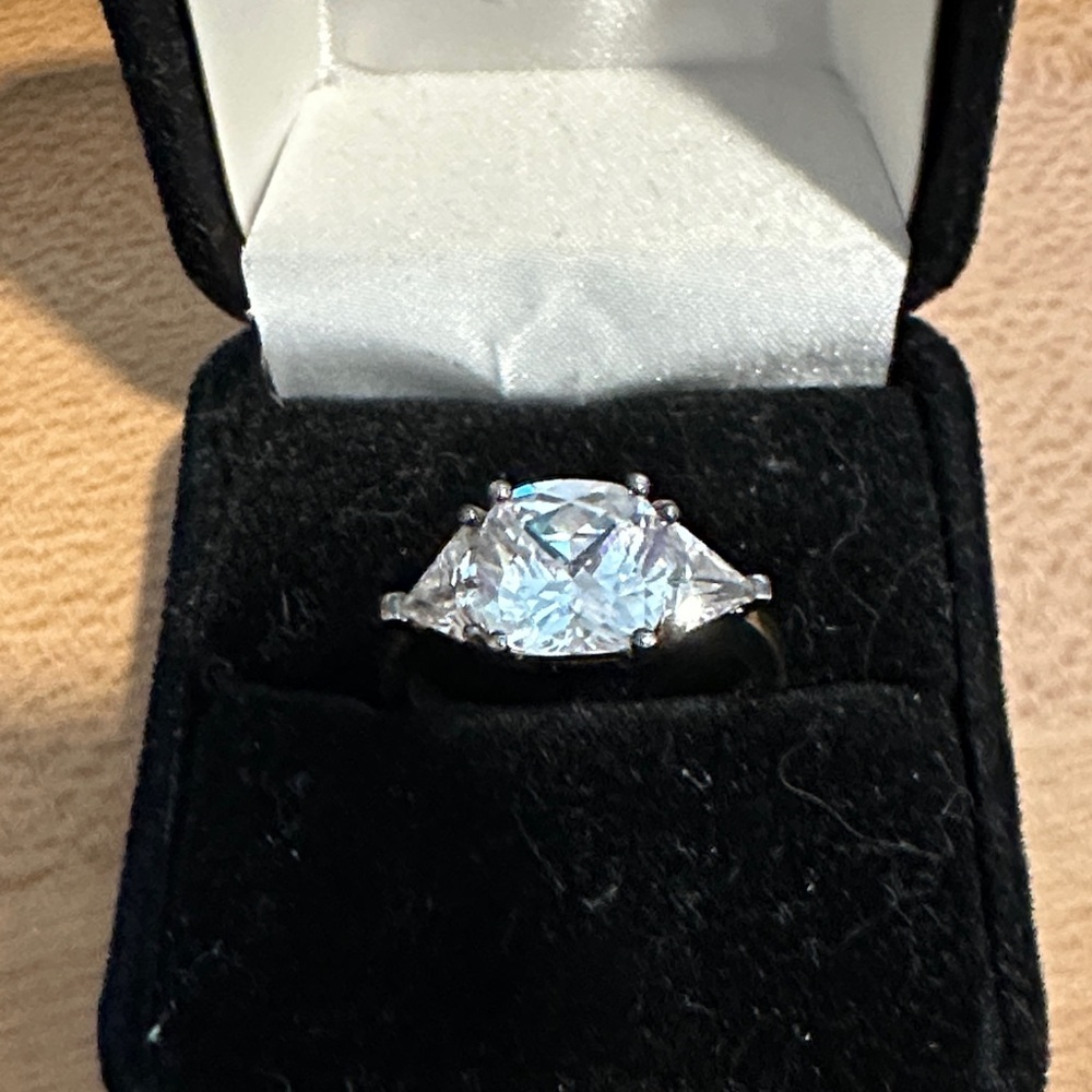 Elegant Silver  & CZ Women's Ring
